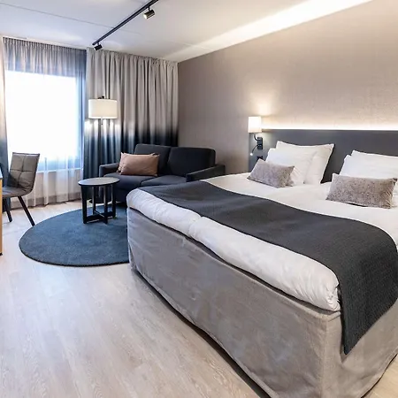 Scandic Station Hotell 4*