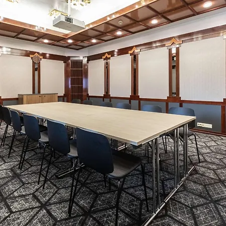 Scandic Station Hotell 4*