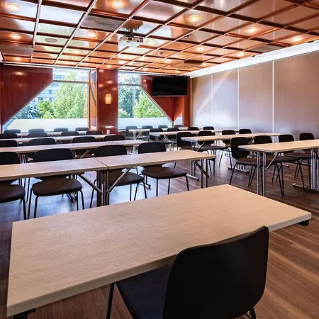Hotell Scandic Station 4*
