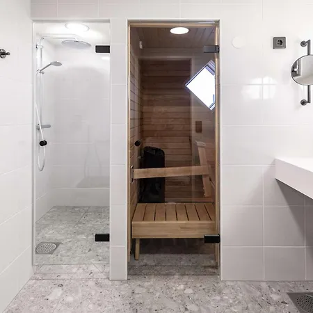 Hotel Scandic Station 4*