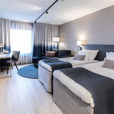 Ξενοδοχείο Scandic Station 4*
