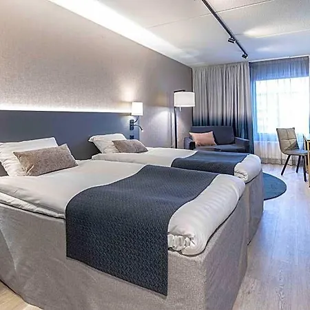 Hotel Scandic Station 4*