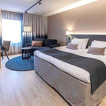 Hotel Scandic Station 4*