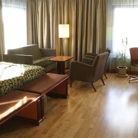 Scandic Station Hotel 4*
