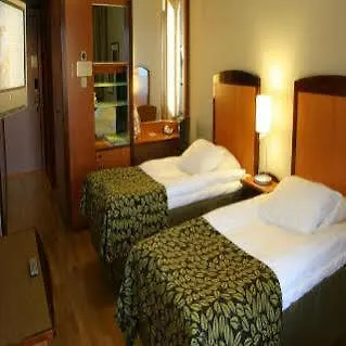 Hotel Scandic Station 4*